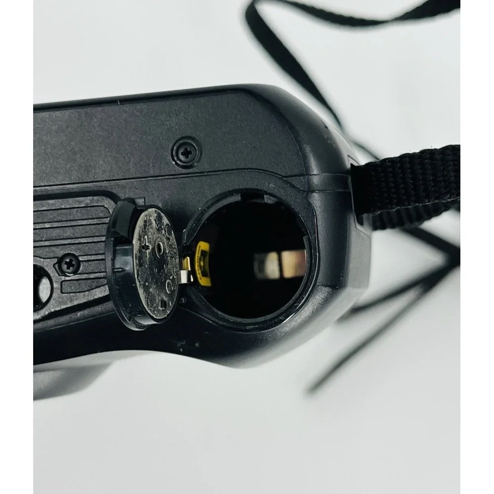 Pentax IQZoom EZY 35mm Point and Shoot Camera PARTS or REPAIR